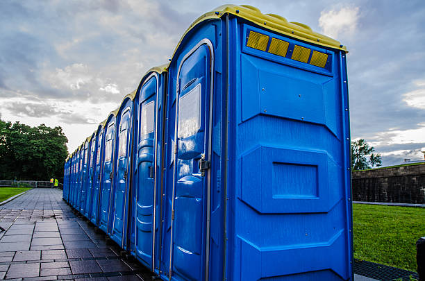 Professional porta potty rental in Golden Hills, CA